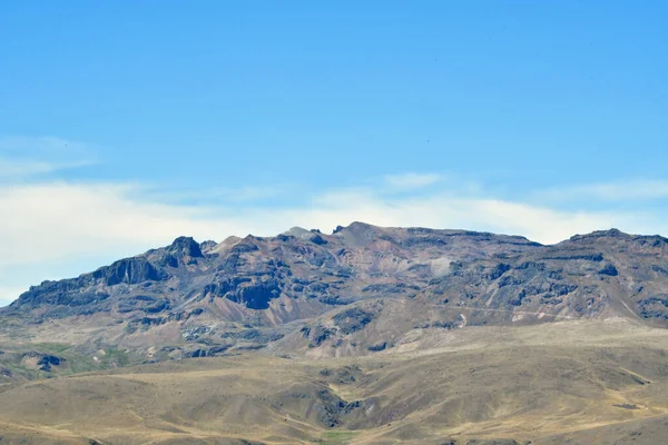 Cordilleras Los Andes Vista Desde Altiplanolas Montañas Los Andes Son —  Fotos de Stock