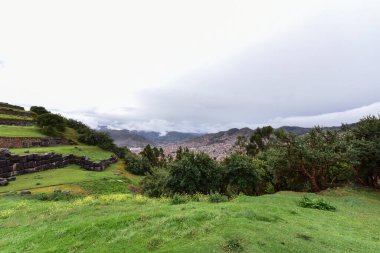 Cusco, Sacsayhuamandan Peru 'nun Tarih Başkenti 13. yüzyıldan 16. yüzyıla kadar IncaEmpire' ın tarihi başkentiydi. 1980 'de Cusco, UNESCO tarafından 