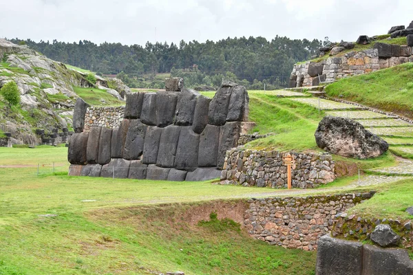 Sacsayhuaman Incan Συγκρότημα Τοίχων Εκβολές Αυτού Του Συμπλέγματος Τοίχων Incan — Φωτογραφία Αρχείου