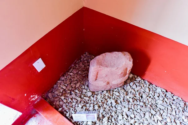 Pukara Arkeoloji Kompleksi-Pukara Müzesi. Yılan ve kertenkeleleri temsil eden yontulmuş heykellerle. İç avlusu olan küçük bir evde, korunmak için burada bulunan cisimler meraklı halka açıktır..