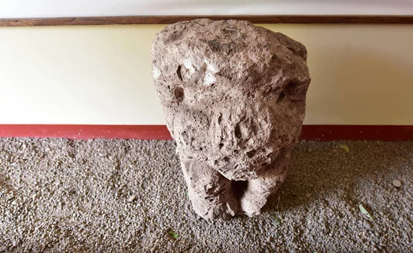 Pukara Arkeoloji Kompleksi-Pukara Müzesi. Yılan ve kertenkeleleri temsil eden yontulmuş heykellerle. İç avlusu olan küçük bir evde, korunmak için burada bulunan cisimler meraklı halka açıktır..