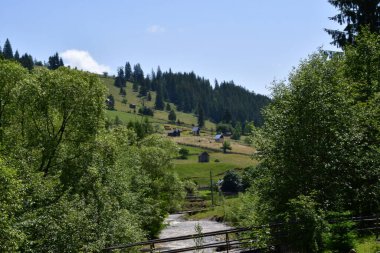 Köyde güzel bir manzara.