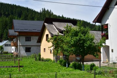 Dağlardaki küçük kasaba, Slovakya, Avrupa