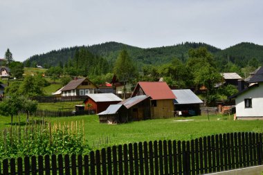 Köyün dağlarında görünümü