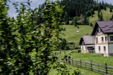 Buzgi Köyü, Transilvanya, Romanya