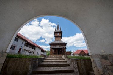 Kutsal Üçlü Kilisesi