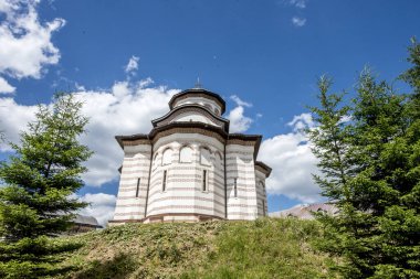 Aziz George Kilisesi Kutsal Manastır 'ın Kutsal Üçlemesi.