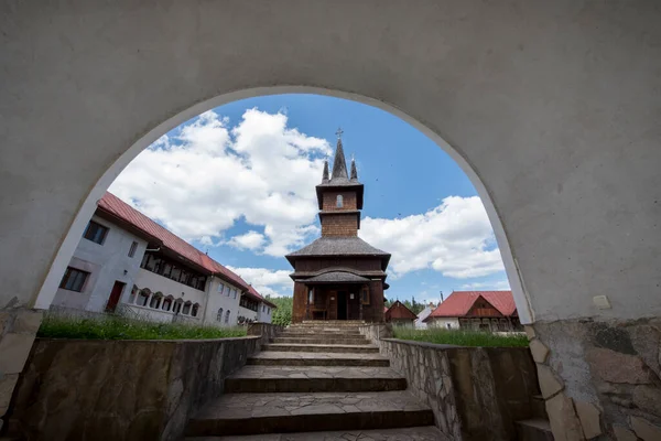 Kutsal Üçlü Kilisesi