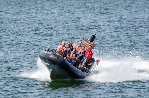 Kolobrzeg West Pomeranian Poland 2019 Crazy Tourist Ride Motorboat Sea — Stock Photo, Image