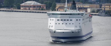 PASSENGER FERRY - Gemi limandan bir deniz yolculuğuna çıkıyor