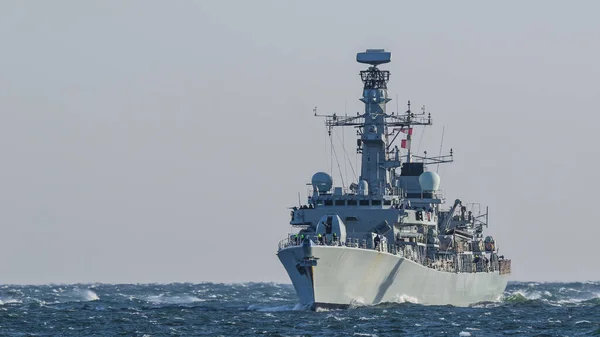 Varování Frigate Hlídce Moři — Stock fotografie