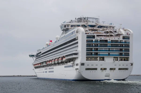Navire Passagers Les Manœuvres Des Navires Croisière Dans Port Gdynia — Photo