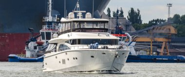 MOTORBOAT - Lüks bir eğlence teknesi denize açılıyor