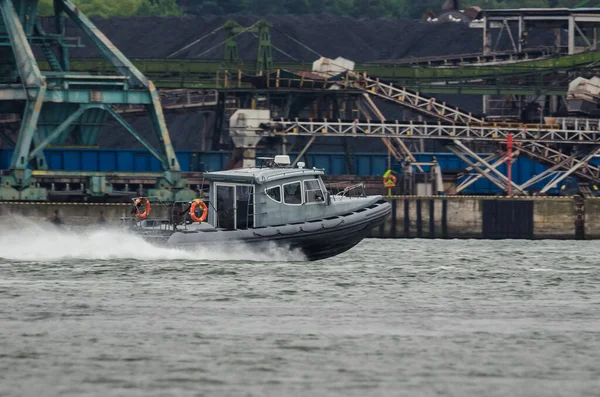 Motorboat Disposable Patrol Bateau Marine Rapide Dans Port — Photo