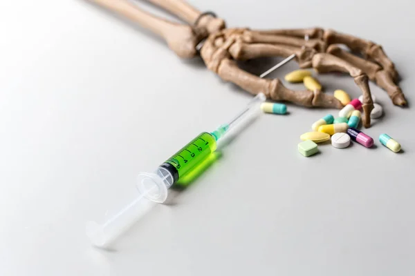 Handbotten Gevaarlijke Drugs Die Van Invloed Zijn Gezondheid — Stockfoto