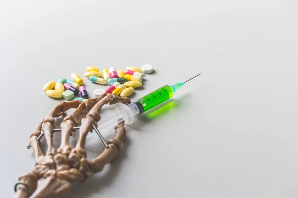 Handbotten Gevaarlijke Drugs Die Van Invloed Zijn Gezondheid — Stockfoto