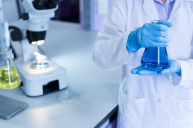 Laboratuvarda başlık tekniği.