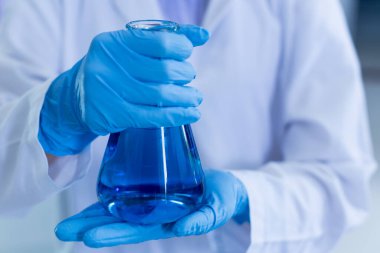 Laboratuvarda başlık tekniği.