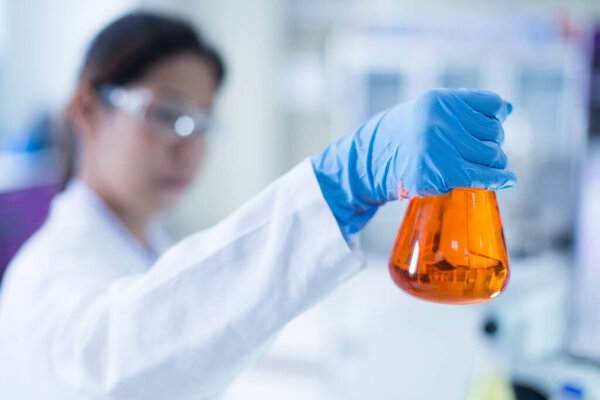 Титановая техника в лаборатории
.