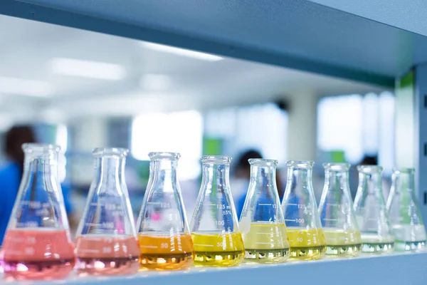 Laboratuvarda başlık tekniği.