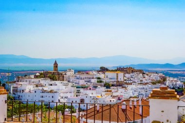 Dağdaki Vejer de la Frontera kasabası