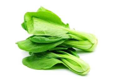 Yeşil sebze (Bok Choy) beyaz arka planda izole edilmiştir. Kesme yolu.