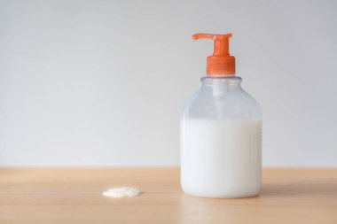 Krem, şampuan, yağ, jöle, sabun için kozmetik şişesi.