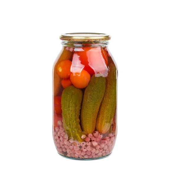 Bir kavanoz salatalık ve domates.