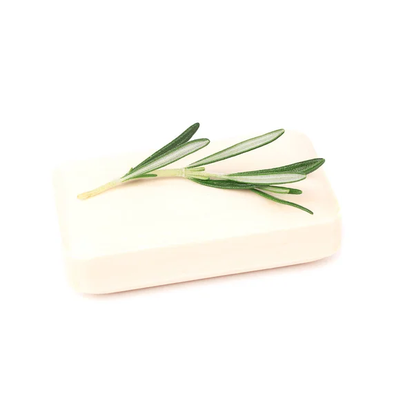 Beyaz arkaplanda izole edilmiş biberiye sabunu