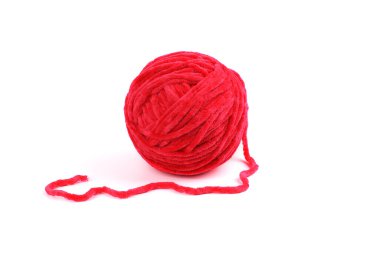 Beyaz arkaplanda izole edilmiş iplik yumağı