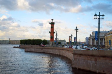 Exchange köprü Vasilievsky Adası tükürmek'dan görüntüleyin. Saint-Petersburg. Rusya.