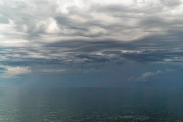 Storm Clouds Thicken Sea Rain — Stock Photo, Image