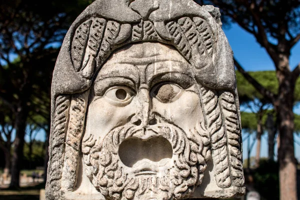 Διακόσμηση Μαρμάρινης Μάσκας Στο Θέατρο Ostia Antica Αρχαία Ρώμη Μάσκα — Φωτογραφία Αρχείου