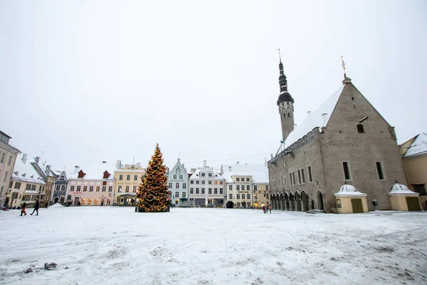 Главная Площадь Таллина Снегом Рождество Туризм Эстонии Зимой — стоковое фото