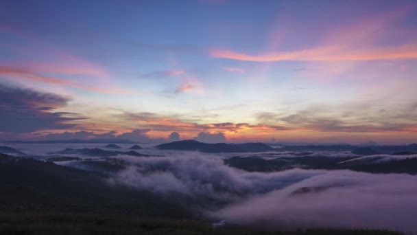 Güneşin Doğuşu Için Güzel Bir Gün Batımı Bulutların Vadide Hareket — Stok video