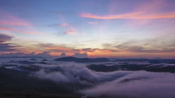 Gyönyörű Reggeli Napkelte Idő Mulás Mozgó Felhők Völgy Felett Ranau — Stock videók