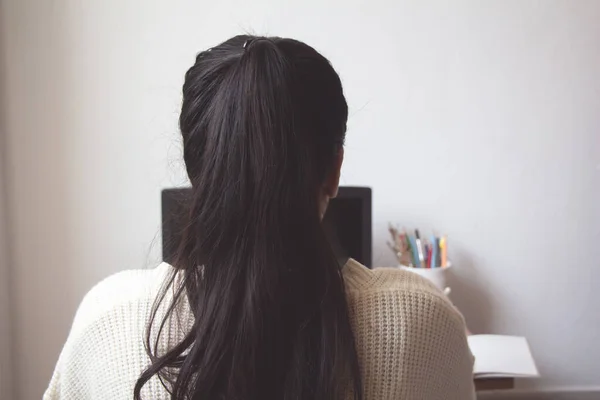 Back View Young Asian Woman Using Laptop Lesson Online Home — Stock Photo, Image