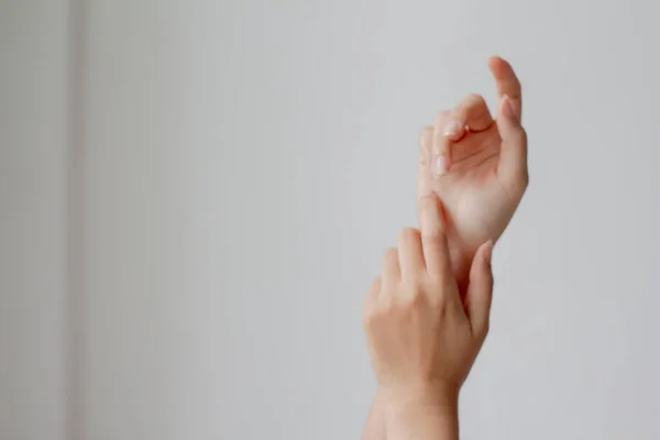 Hermosas Manos Mujer Con Espacio Para Copias Spa Concepto Manicura —  Fotos de Stock