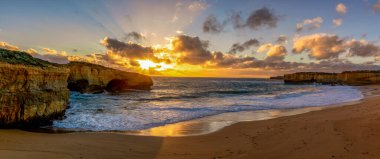 12 Havari, Büyük Okyanus Yolu, Avustralya