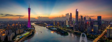 Guangzhou 'daki en iyi ziyaretçi, gece düşüşü, İHA.