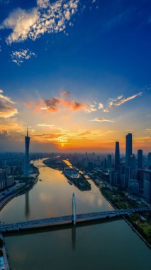 Guangzhou 'da ziyaret edilecek en iyi yerler, insansız hava aracı, karanlık, gün doğumu.