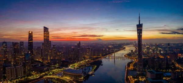 Guangzhou 'da ziyaret edilecek en iyi yerler, insansız hava aracı, karanlık, gün doğumu.