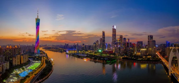 Guangzhou 'da ziyaret edilecek en iyi yerler, insansız hava aracı, karanlık, gün doğumu.
