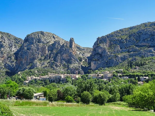 Moustiers Satine Marie Luogo Pittoresco Importanza Turistica Nella Provenza Francese — Foto Stock