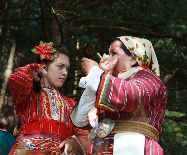 Koprivshtica Bulgária 2010 Augusztus Koprivshticai Nemzeti Folklórvásár Hagyományos Népviseletében Élő — Stock Fotó