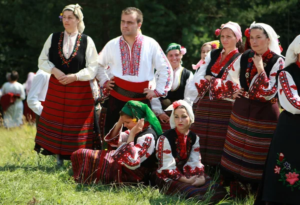 Koprivshtica Bulharsko Srpna 2010 Lidé Tradičním Lidovém Kostýmu Národního Folklórního — Stock fotografie