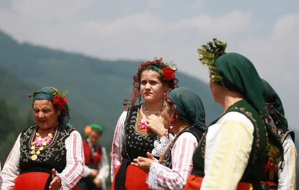 Koprivshtica Bulgarije Augustus 2010 Mensen Traditionele Folk Kostuum Van Nationale — Stockfoto