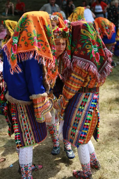 Koprivshtica Bulharsko Srpna 2010 Lidé Tradičním Lidovém Kostýmu Národního Folklórního — Stock fotografie