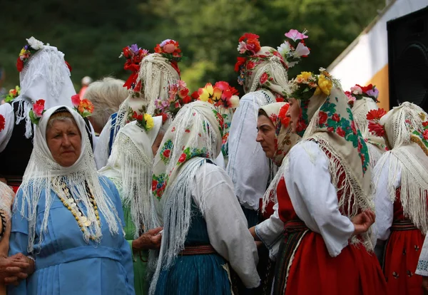 Koprivshtica Bulgaria Agosto 2010 Gente Disfrazada Folclore Tradicional Feria Nacional —  Fotos de Stock