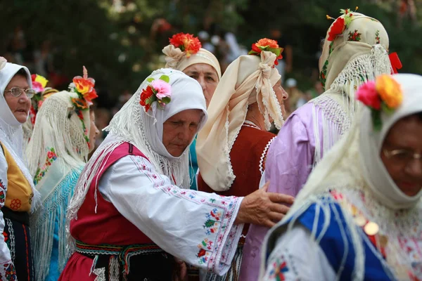 Koprivshtica Bulgarije Augustus 2010 Mensen Traditionele Folk Kostuum Van Nationale — Stockfoto